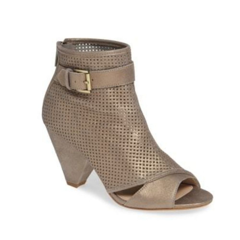 Pelle Moda Kori Perforated Wedge Heel Open Toe Brushed Metallic Bootie Size 7.5